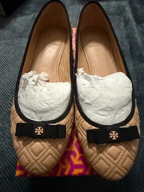 Tory Burch Quilted Nude Bow Ballet Flats with Black Trim